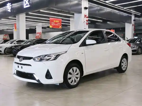 Toyota Yaris L 2020