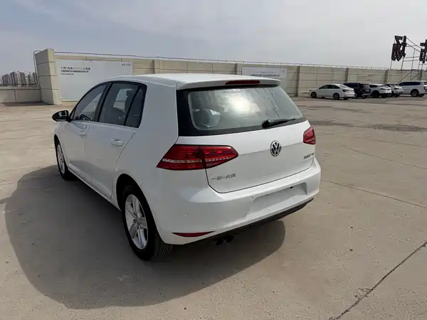 Volkswagen Golf 2015