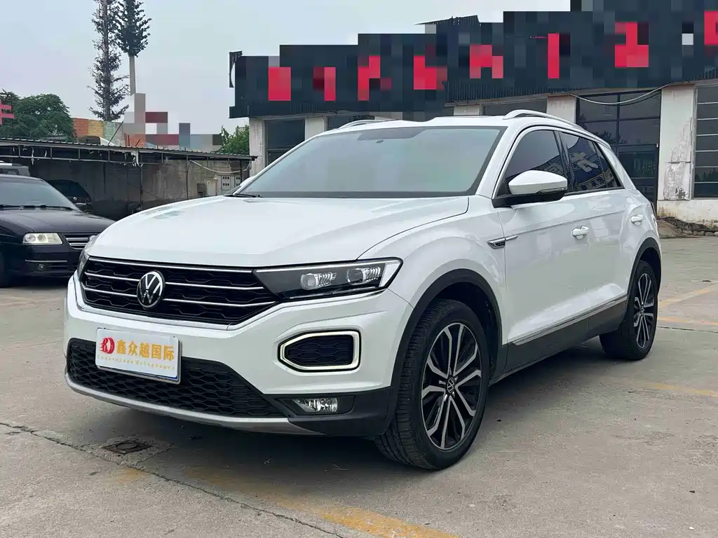 Volkswagen T-Roc 2022 — фото 1