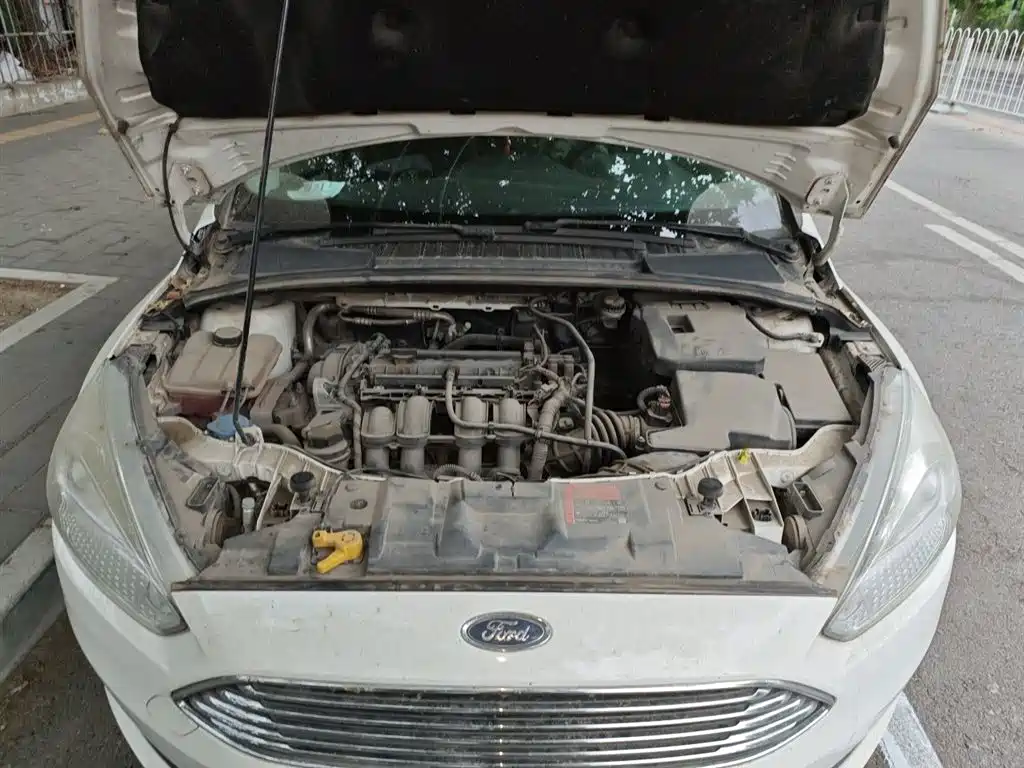 Ford Focus 2016 — фото 11