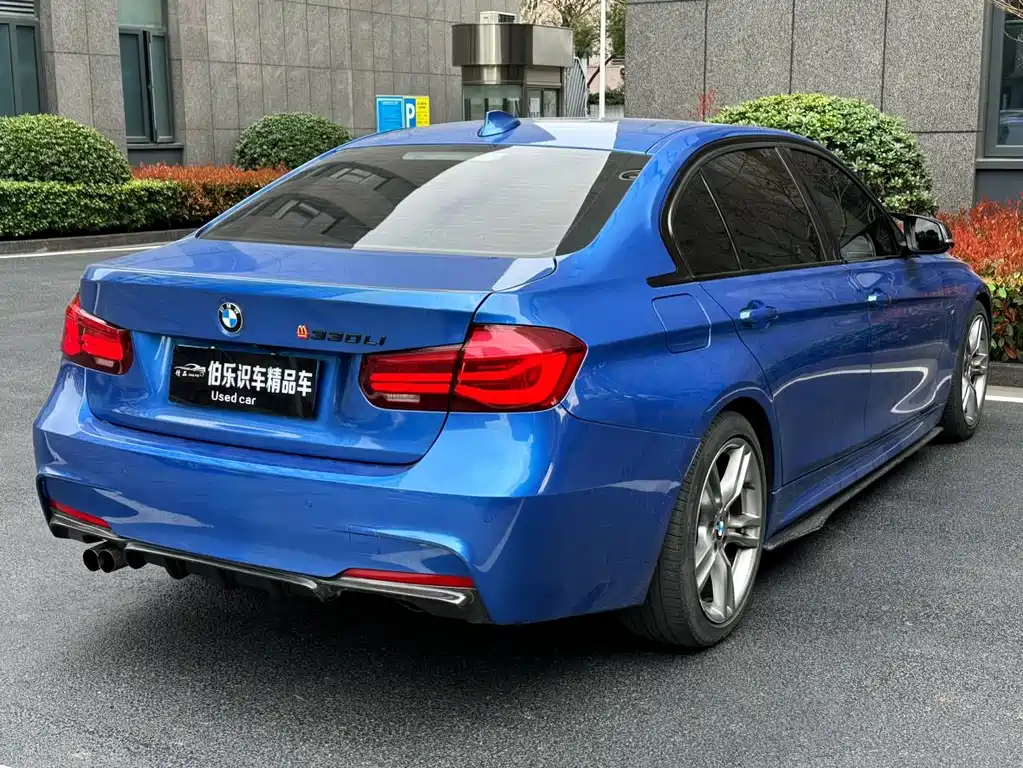 BMW 3 Series 2018 — фото 4