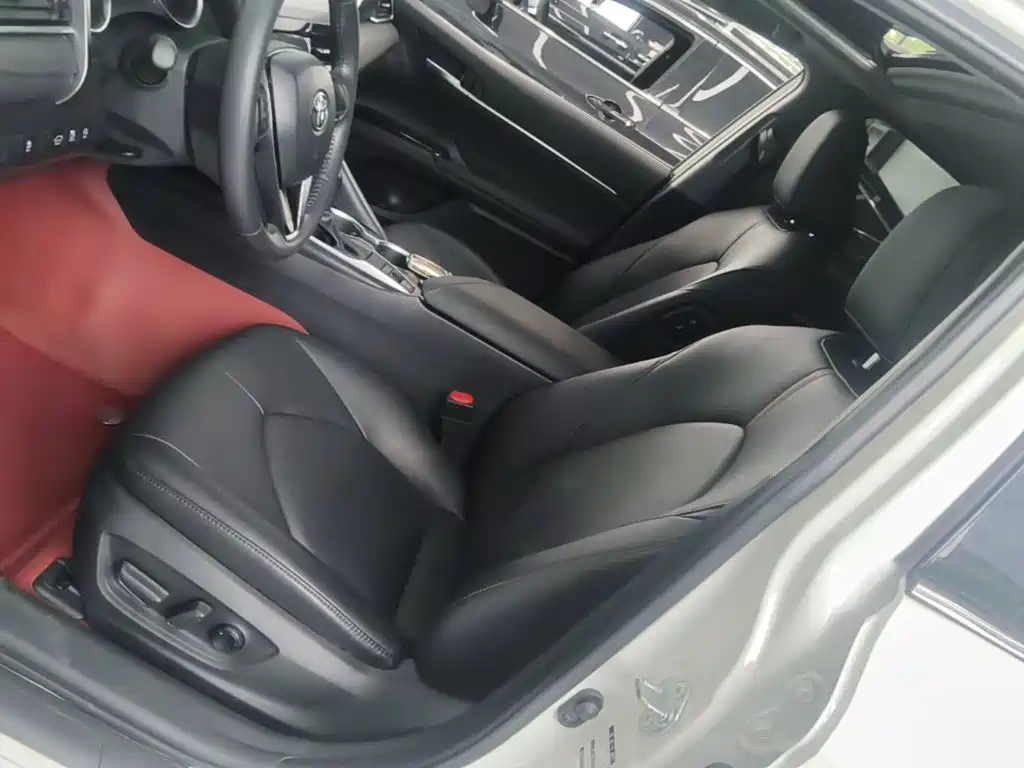 Toyota Camry 2024 — фото 15