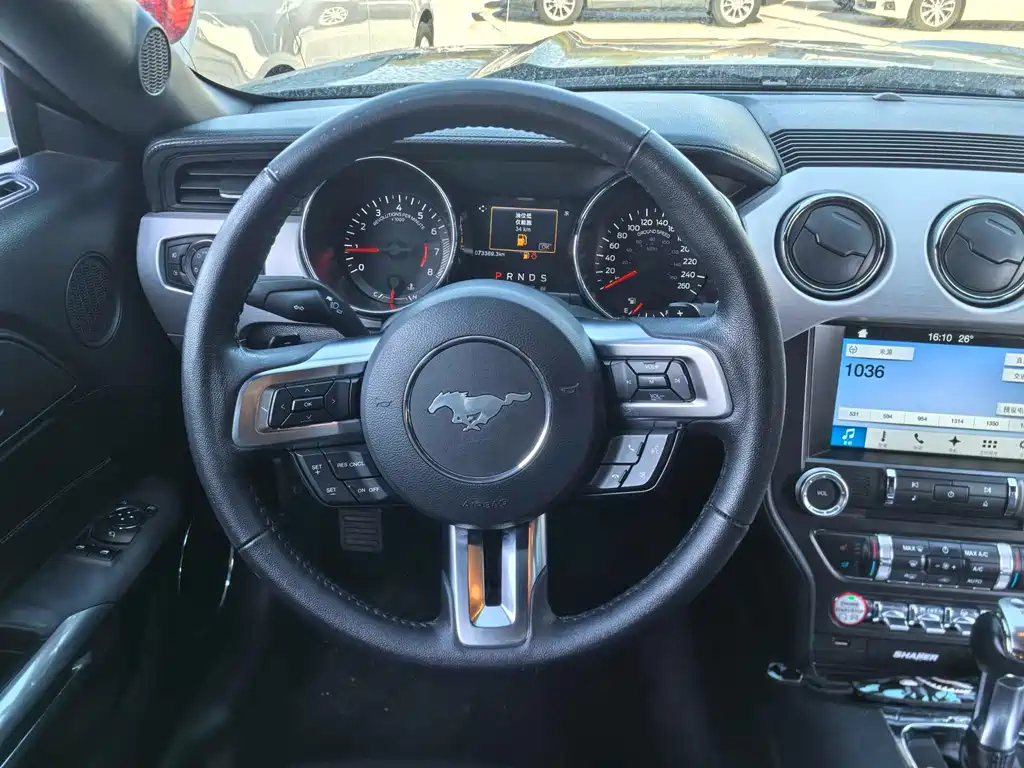 Ford Mustang 2017 — фото 19