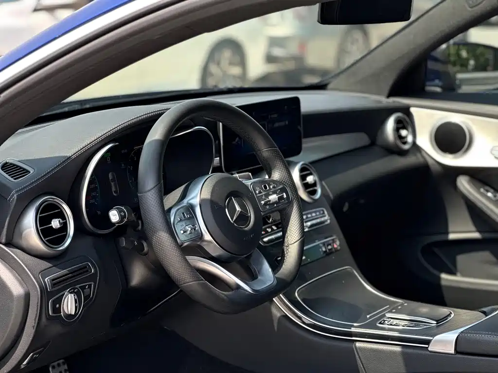 Mercedes-Benz C-Class 2019 — фото 6