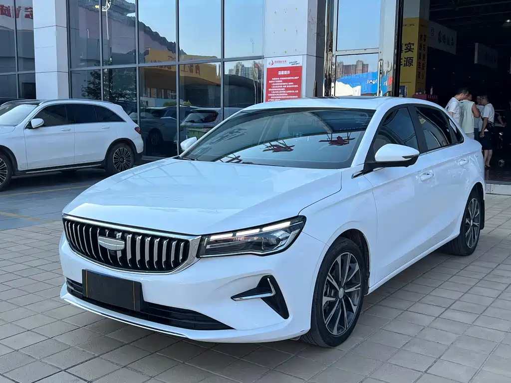 Geely Emgrand 2024