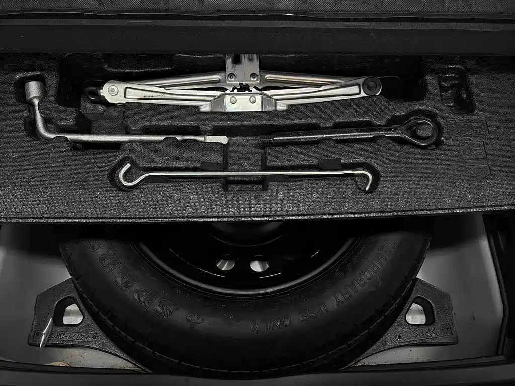 Toyota Harrier 2022 — фото 13