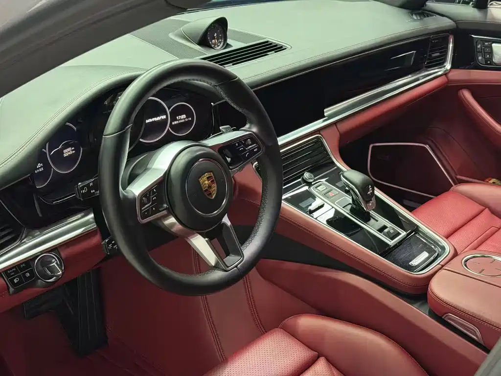 Porsche Panamera 2020 — фото 9