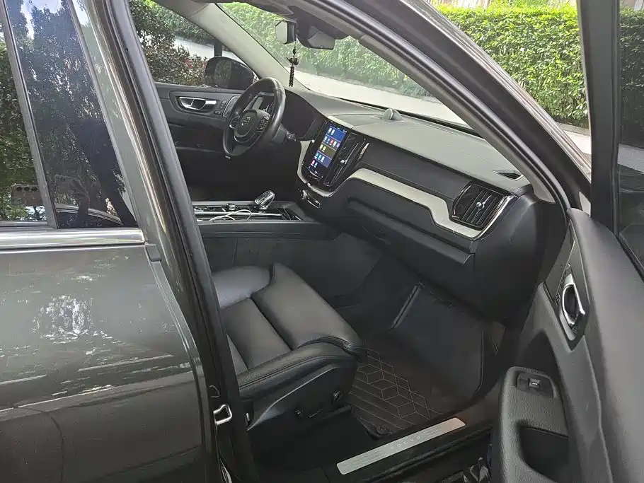 Volvo XC60 2021