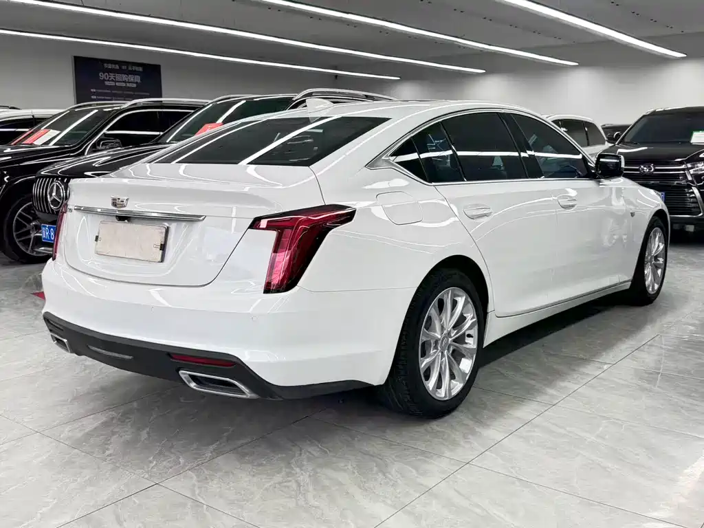 Cadillac CT5 2023 — фото 6