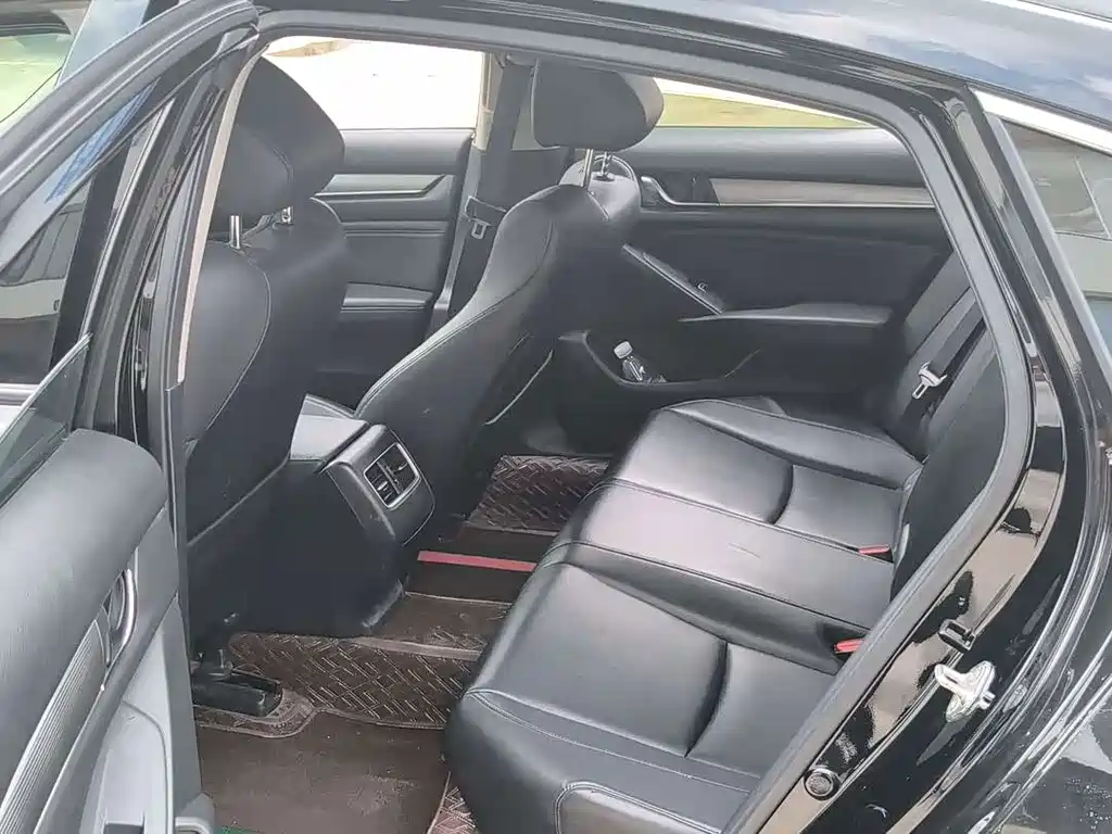 Honda Accord 2021 — фото 11