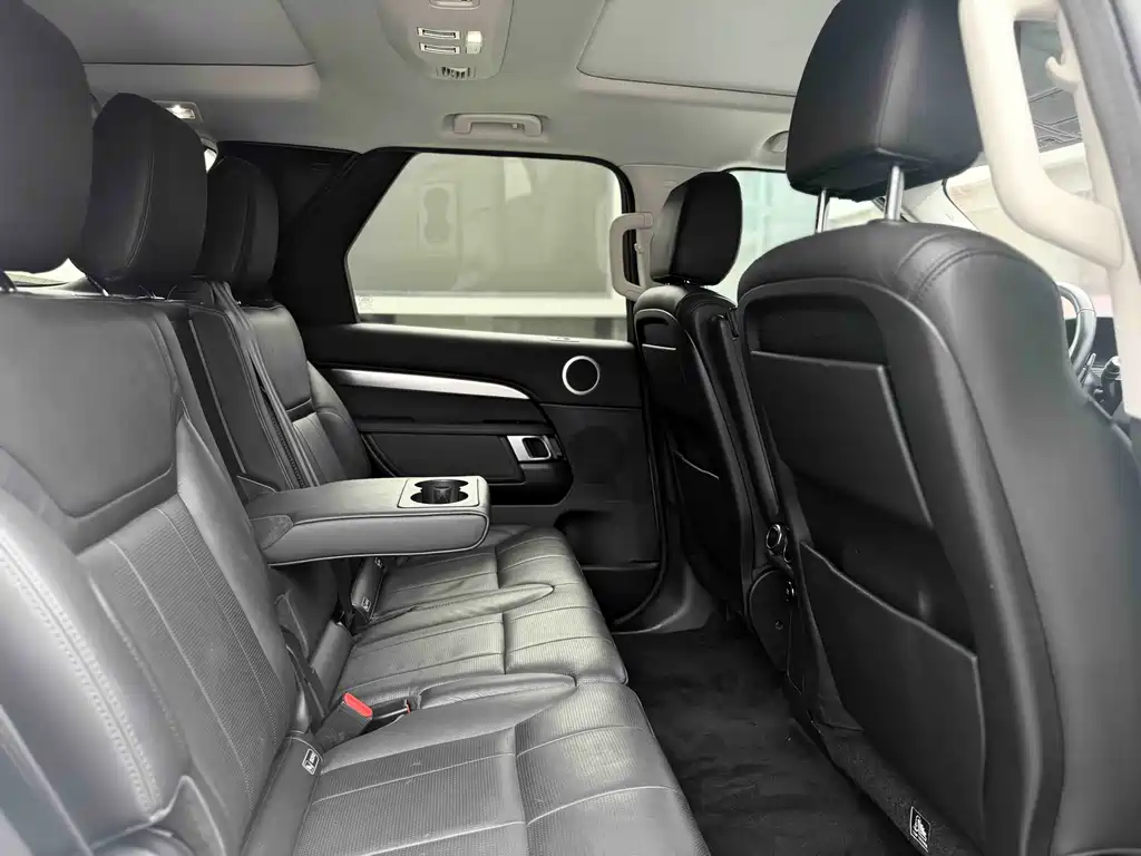 Land Rover Discovery 2020 — фото 6