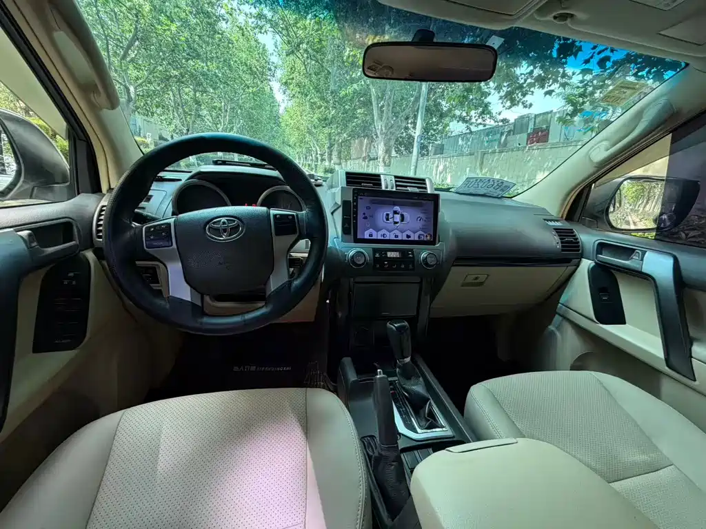 Toyota Prado 2016 — фото 13