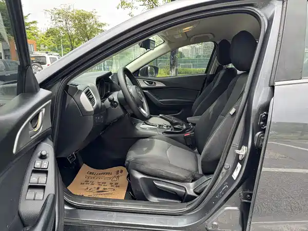Mazda 3 Axela 2019