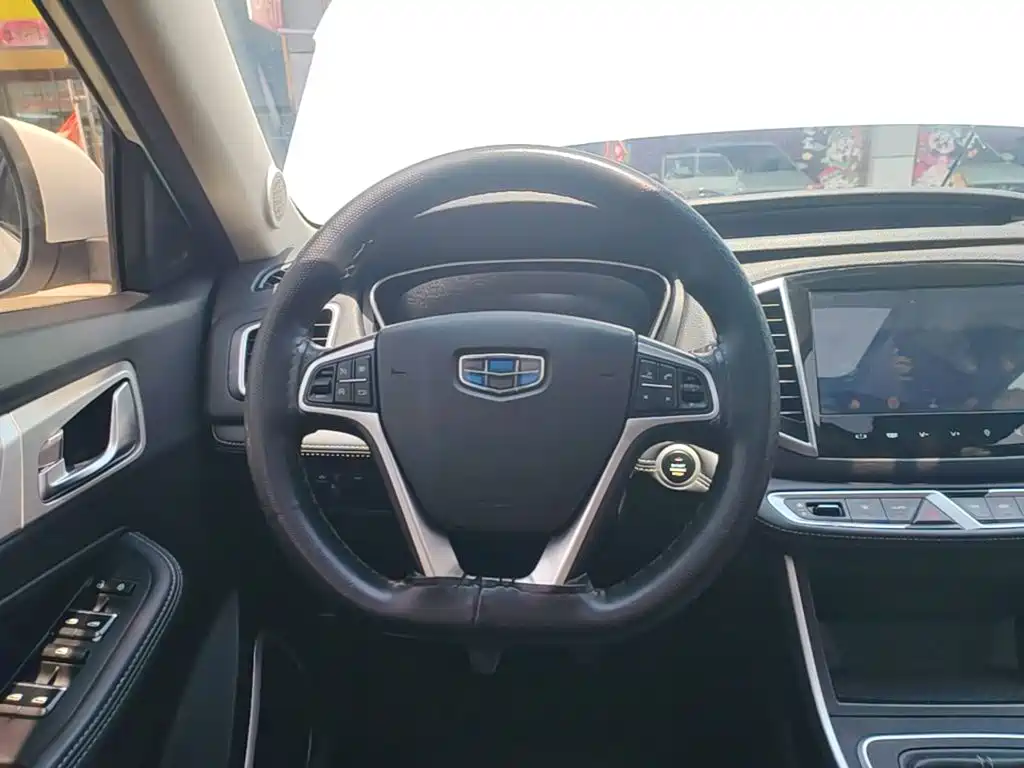 Geely Vision X6 2018 — фото 11