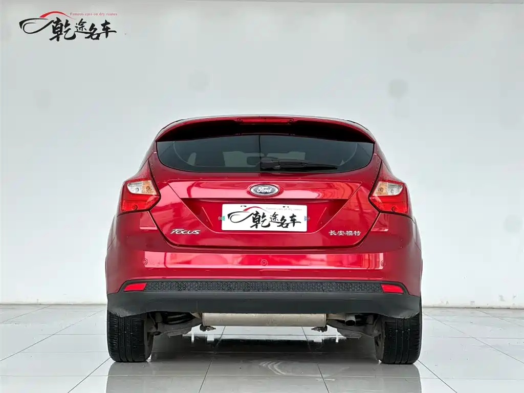 Ford Focus 2014 — фото 6