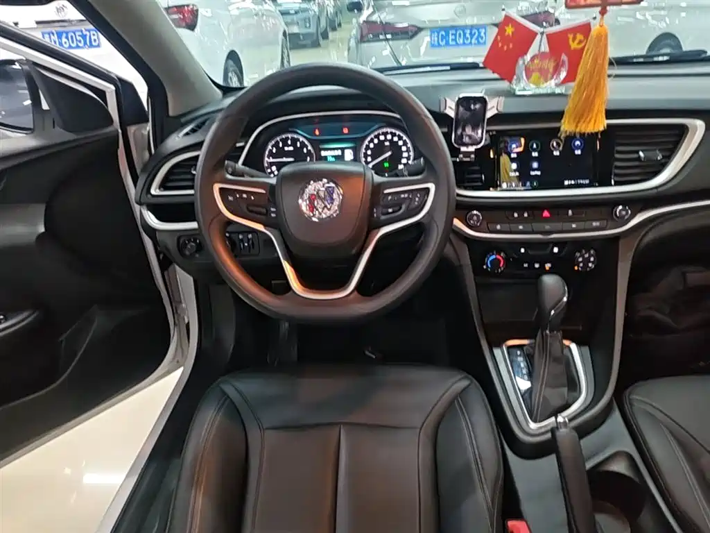 Buick Excelle 2022 — фото 13