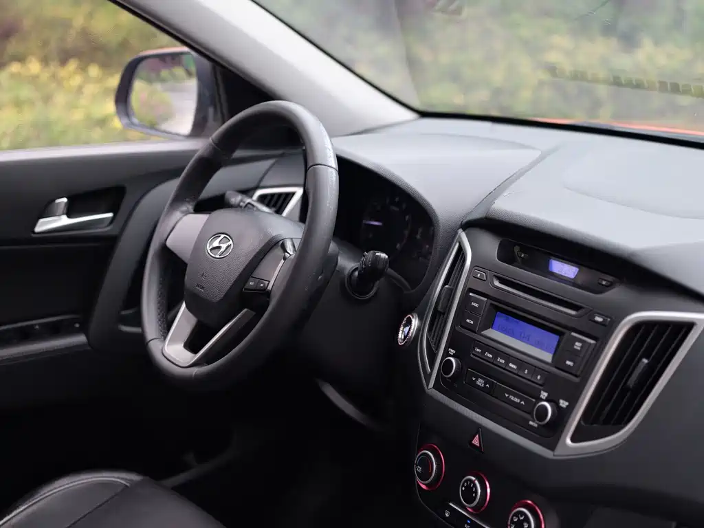 Hyundai ix25 2016 — фото 19