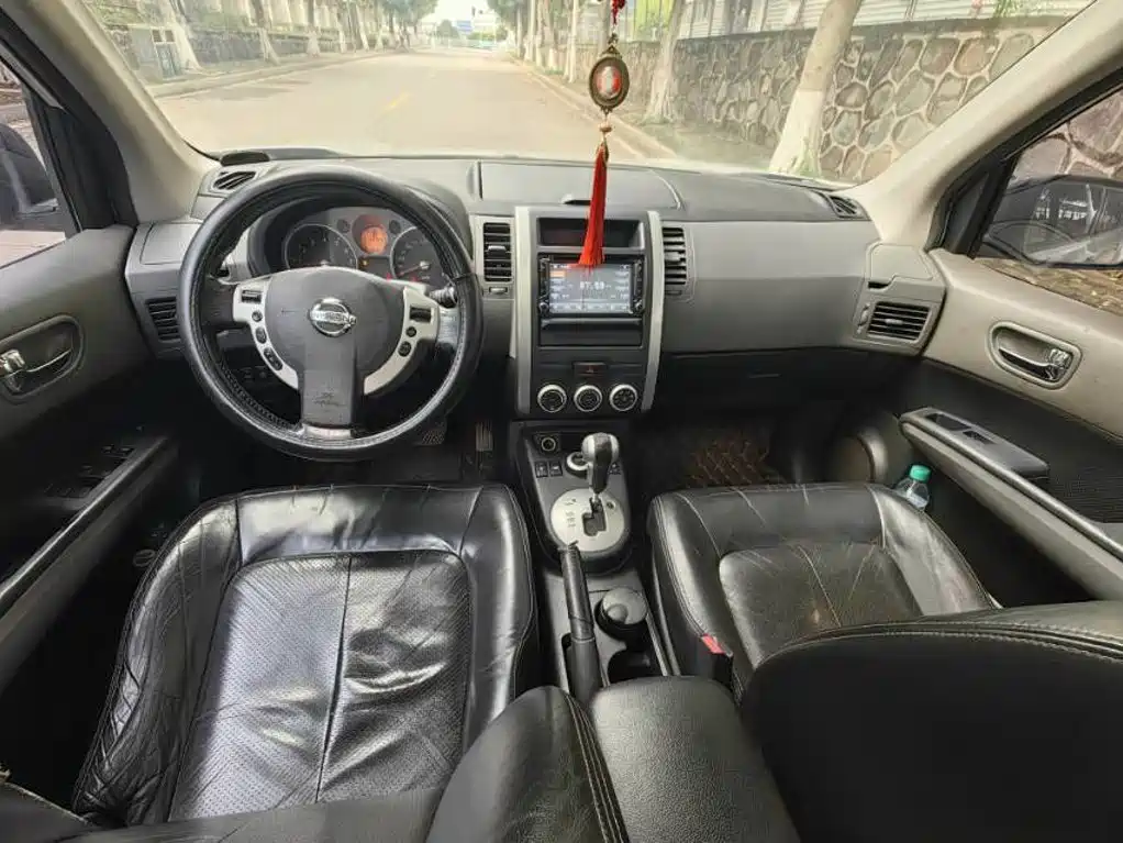 Nissan X-Trail 2010