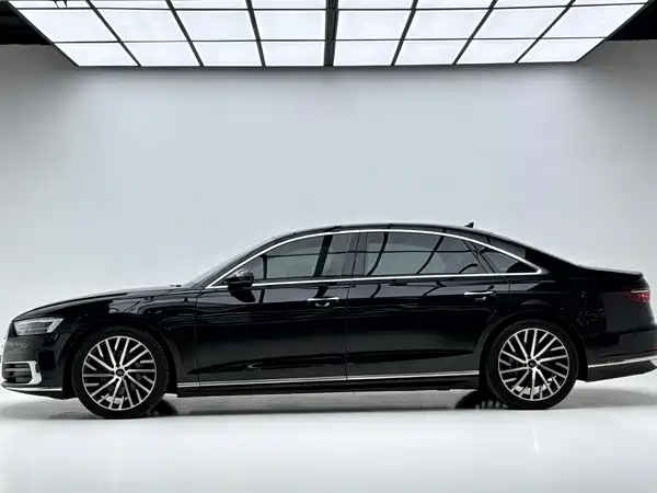Audi A8 2021