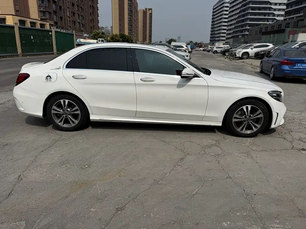 Mercedes-Benz C-Class 2018 — фото 4