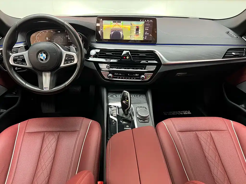 BMW 5 Series 2022 — фото 12