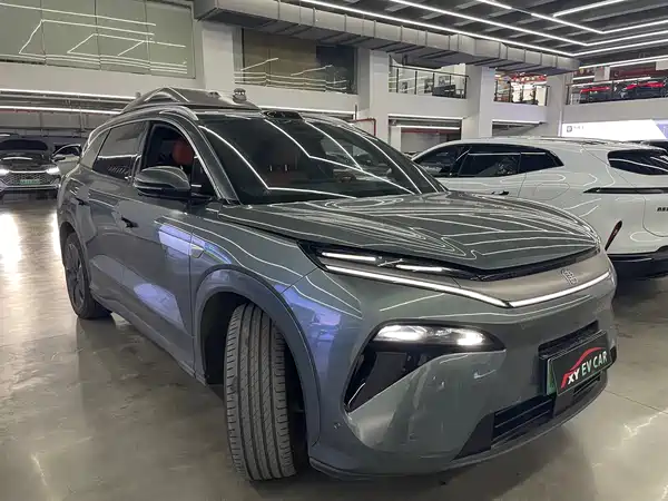BYD Tang L 2025