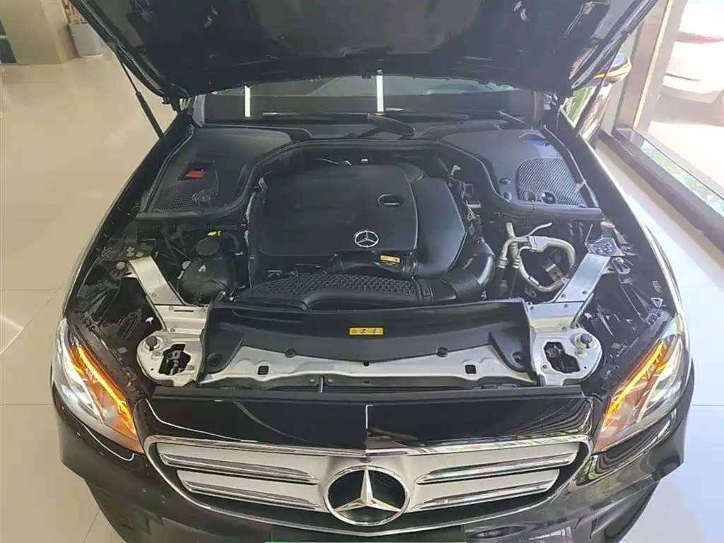 Mercedes-Benz E-Class 2020 — фото 20