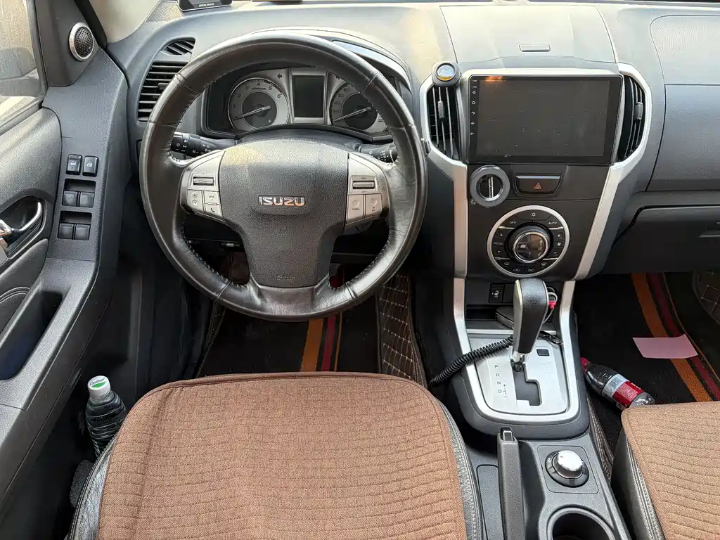 Isuzu MU-X 2015 — фото 6