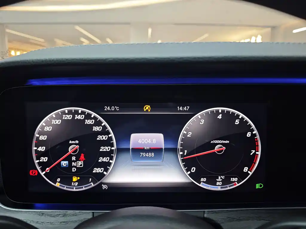 Mercedes-Benz E-Class 2020 — фото 13