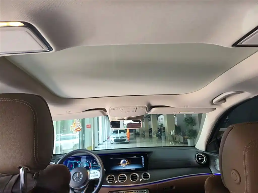Mercedes-Benz E-Class 2020 — фото 18