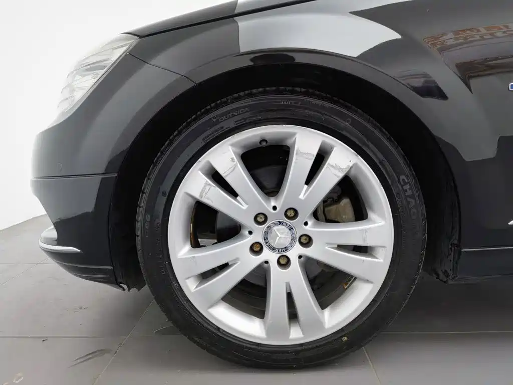 Mercedes-Benz C-Class 2010 — фото 17
