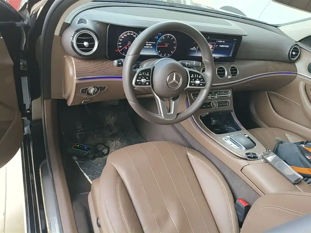 Mercedes-Benz E-Class 2019 — фото 10