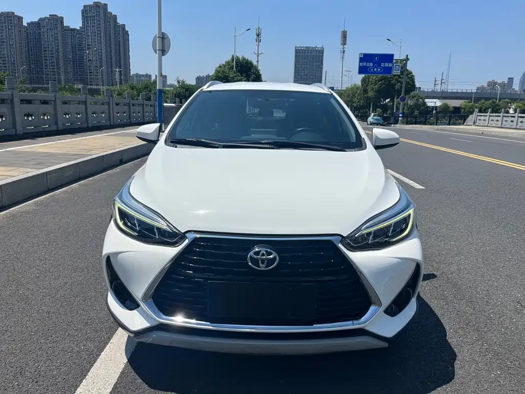 Toyota Yaris L 2020 — фото 2
