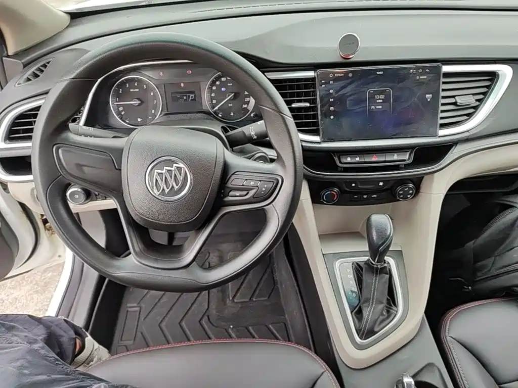 Buick Excelle 2017 — фото 10