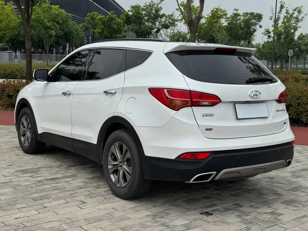 Hyundai Santa Fe 2014 — фото 24