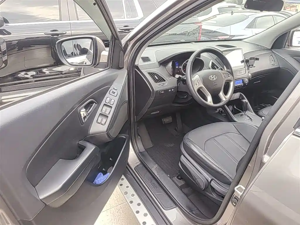 Hyundai ix35 2016 — фото 16