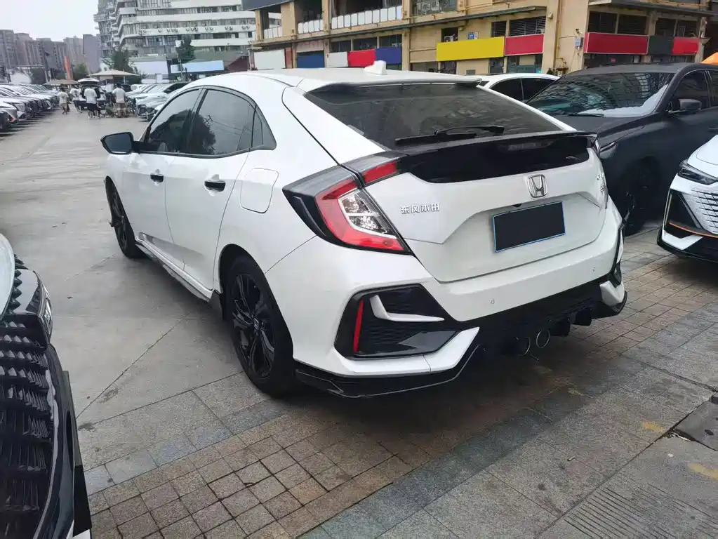 Honda Civic 2020 — фото 18