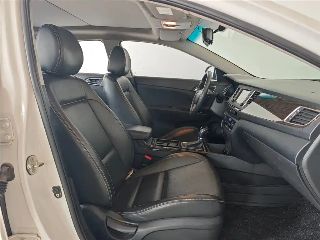 Hyundai Mistra 2016 — фото 9