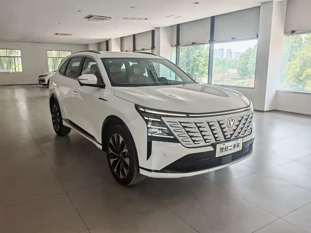 Changan CS75 PLUS 2025 — фото 3