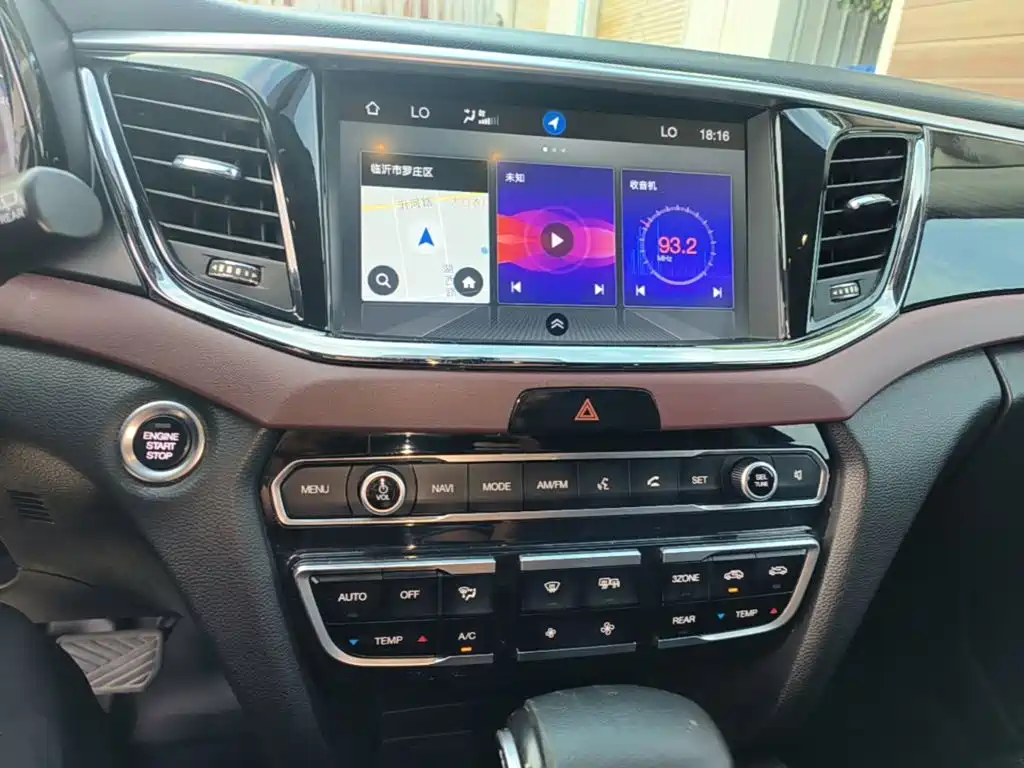 GAC Motor Trumpchi GS8 2019 — фото 13