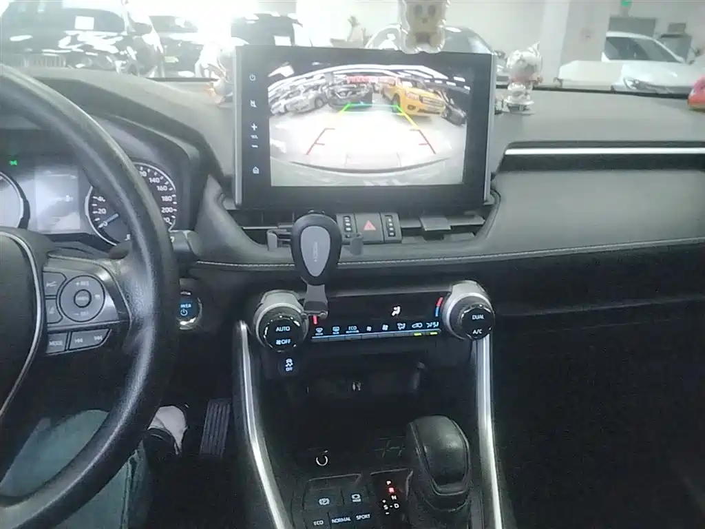Toyota Wildlander 2020 — фото 13