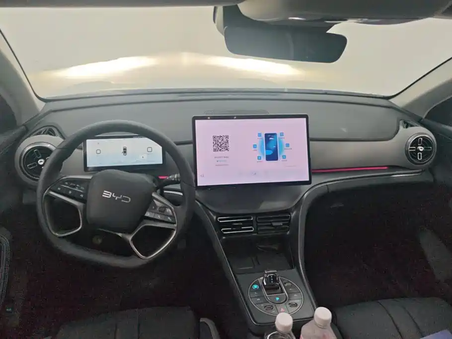 BYD Seal 05 DM-i 2025 — фото 12