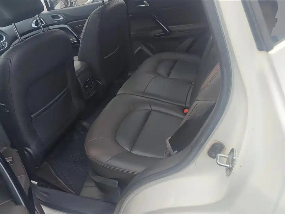 GAC Motor Trumpchi GS4 2017 — фото 11