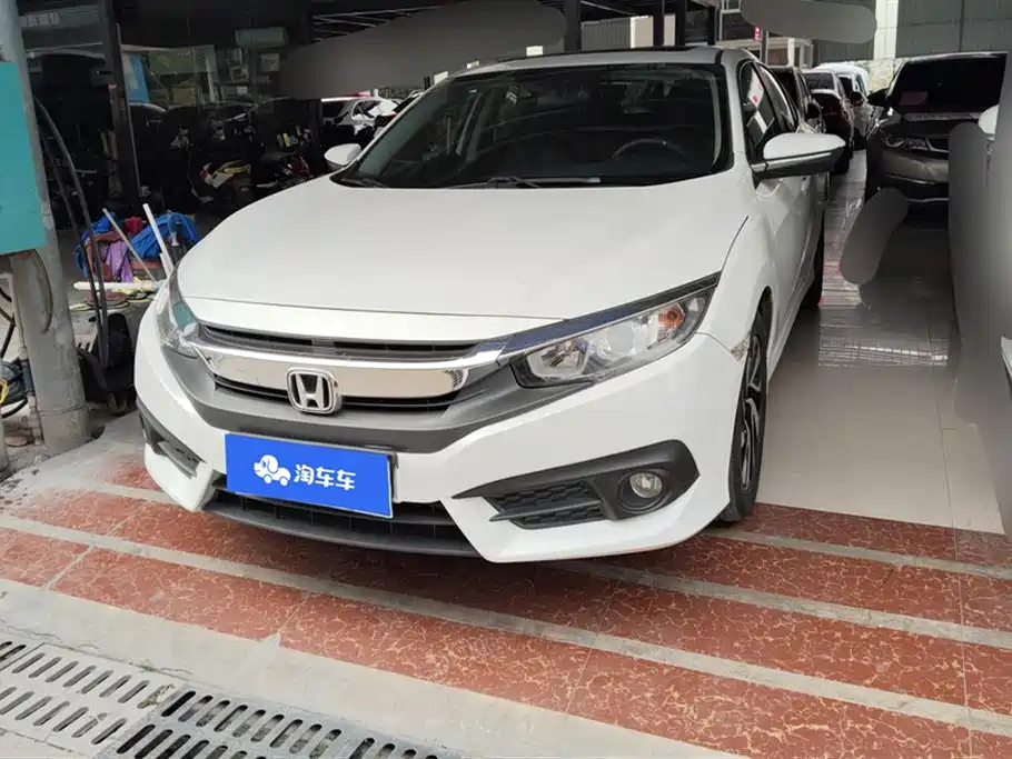 Honda Civic 2017 — фото 1