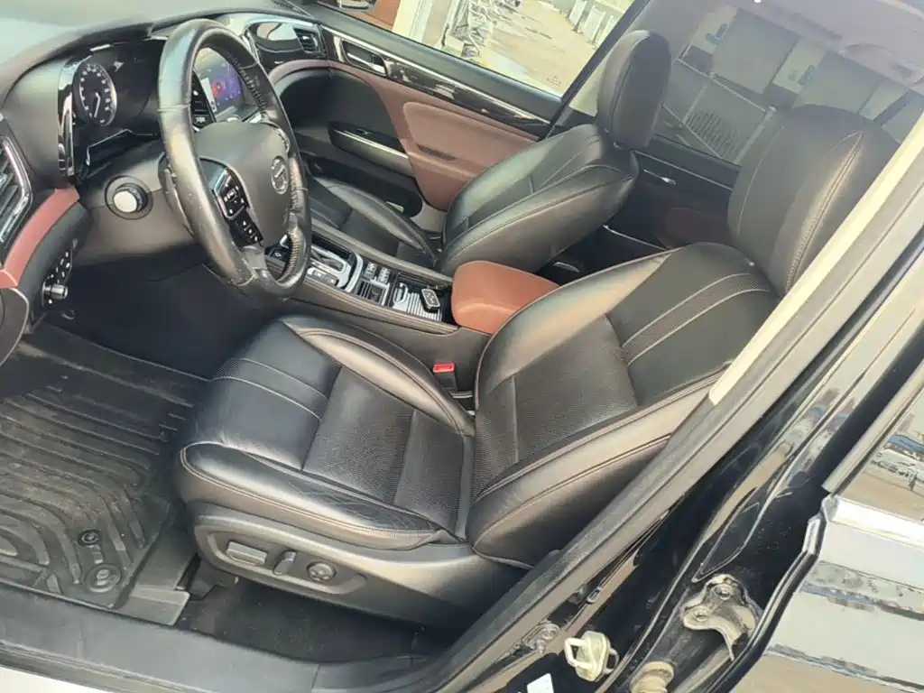 GAC Motor Trumpchi GS8 2019 — фото 15