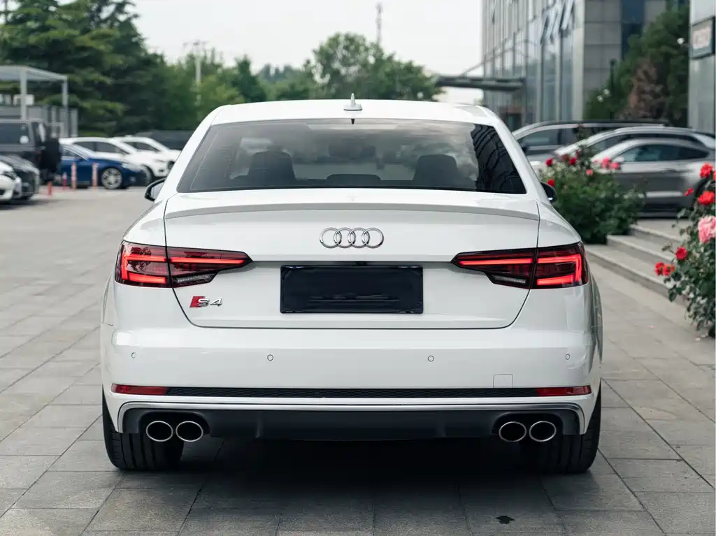 Audi S4 2019