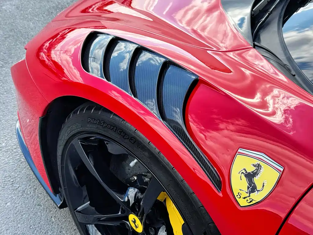 Ferrari SF90 2021 — фото 12