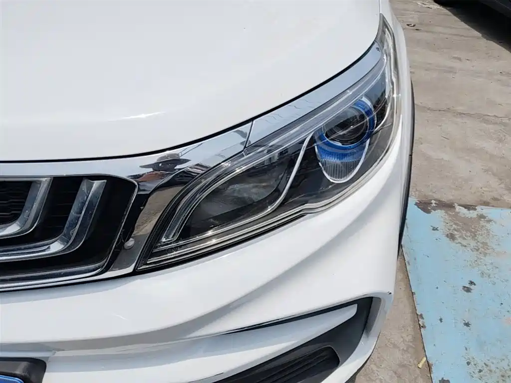 Geely Vision X3 2020 — фото 24