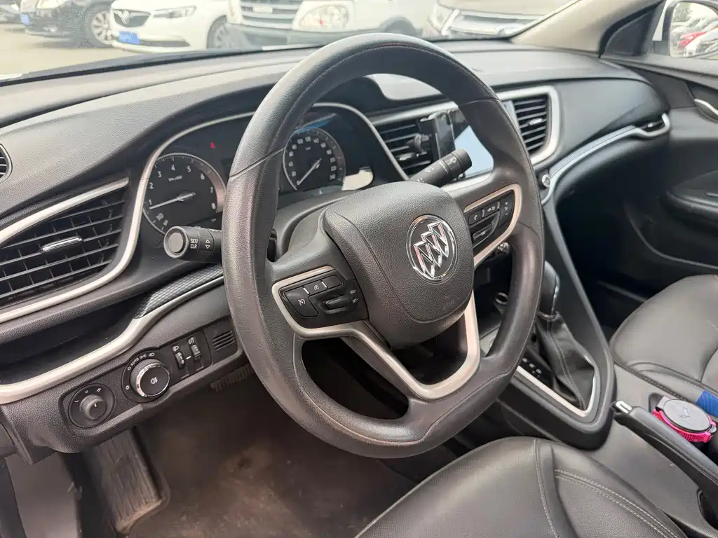 Buick Excelle 2022 — фото 17