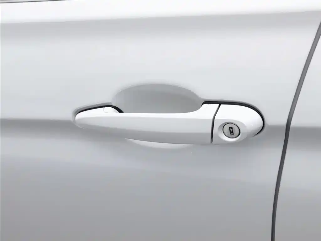 BMW 3 Series 2017 — фото 18